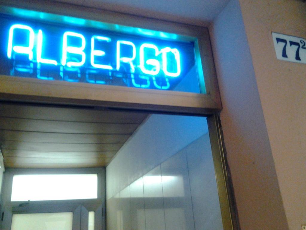 בולוניה Hotel Perla מראה חיצוני תמונה