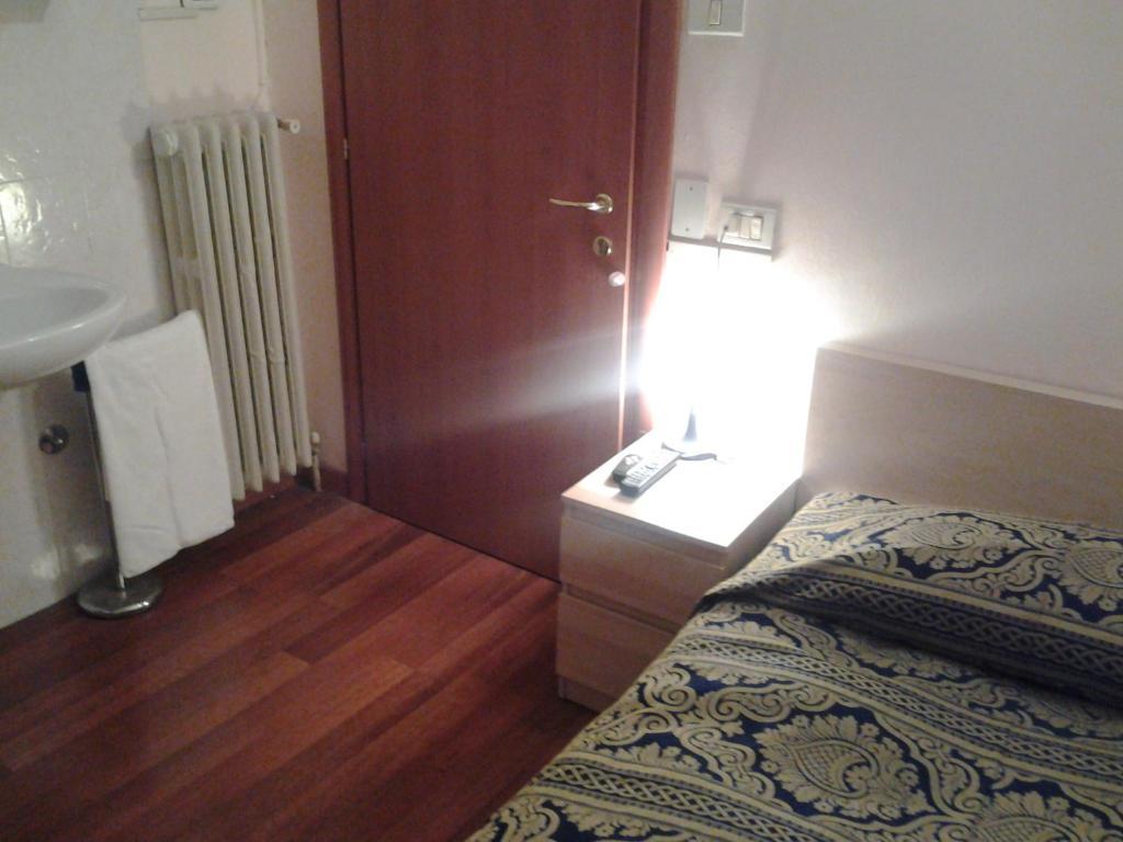 בולוניה Hotel Perla חדר תמונה